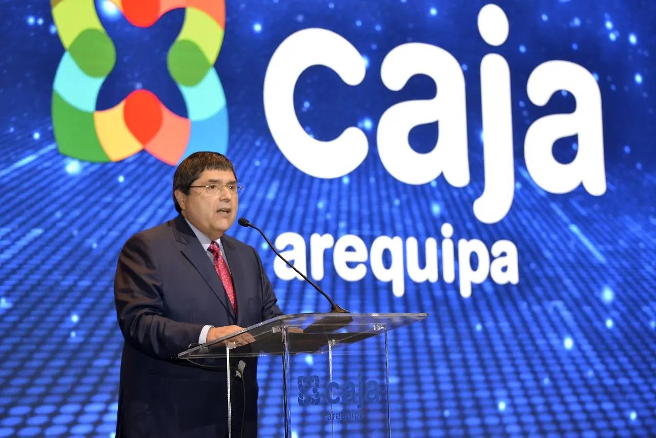 Pablo Manrique asume la presidencia del Directorio de Caja Arequipa