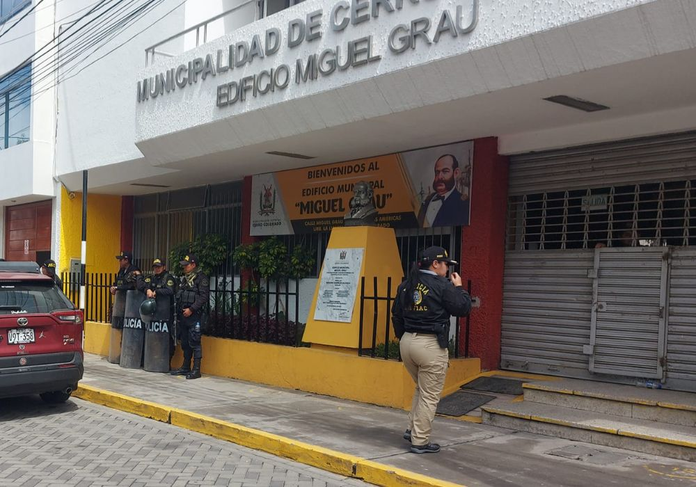 Fiscalía interviene municipalidad de Cerro Colorado por ocupación en zonas de riesgo
