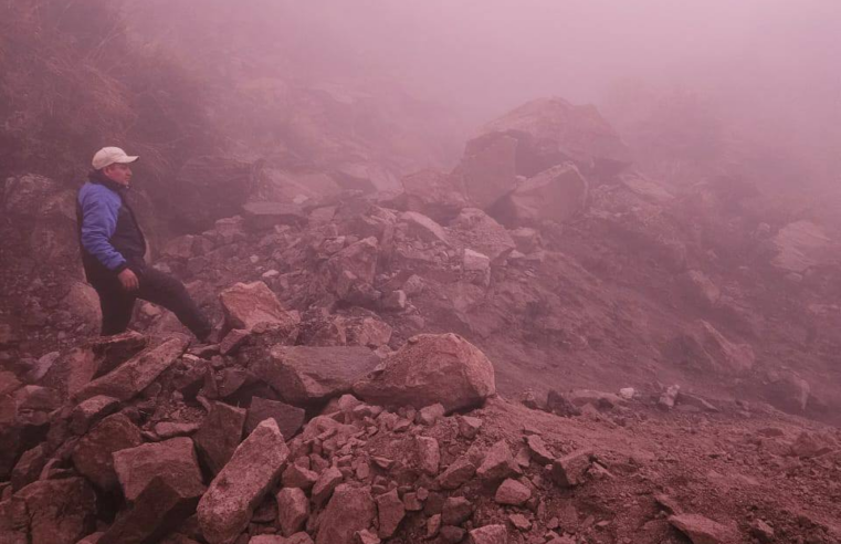 Derrumbe de rocas afecta vía Cupe–Caspi en el distrito de Toro