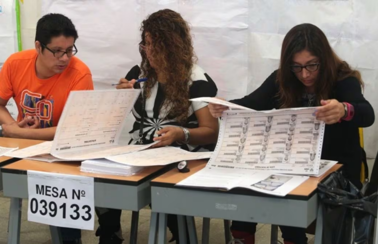 ONPE realizará hoy selección previa de miembros de mesa