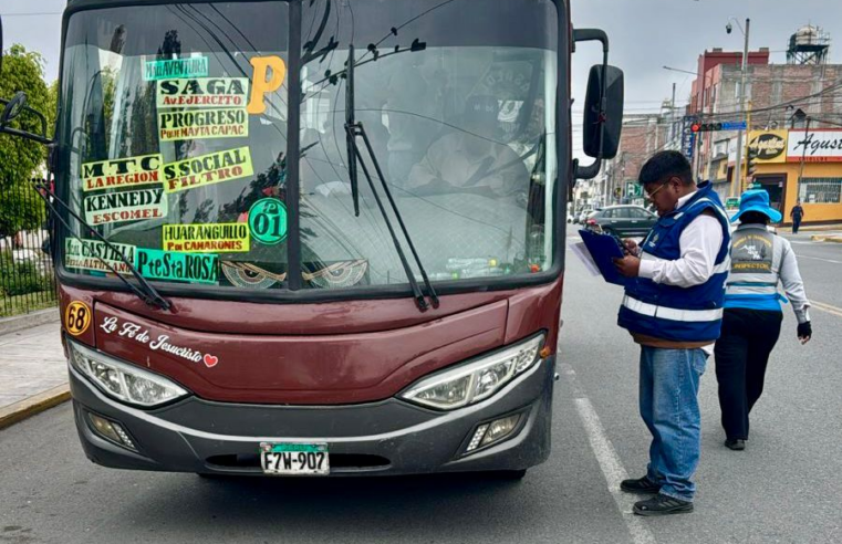 MPA interna tres buses en depósito por circular sin acreditación