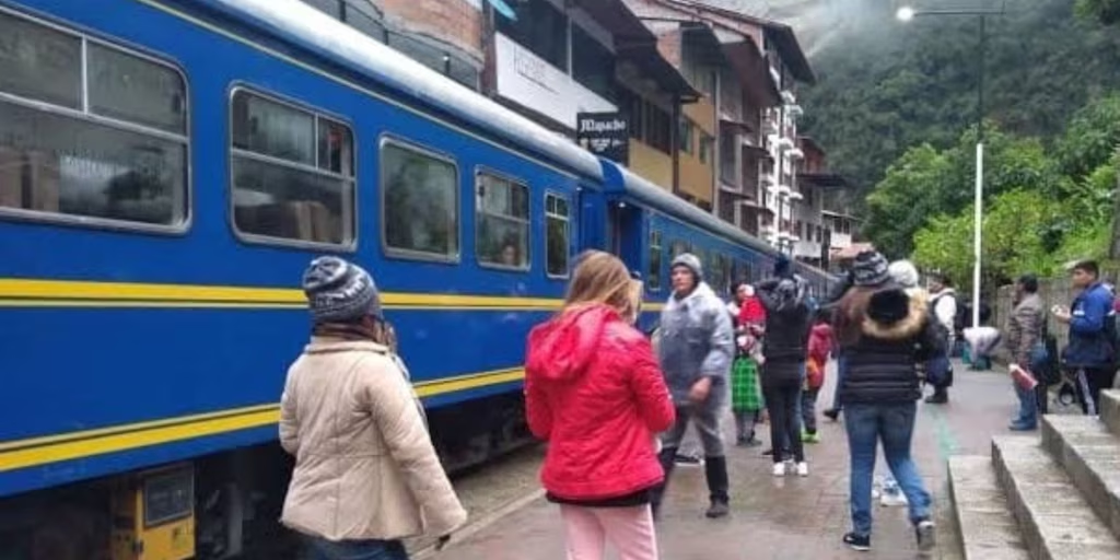 Trenes hacia Machu Picchu operan con normalidad en sus rutas y horarios