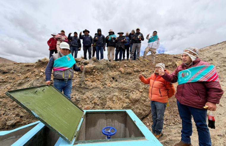 Autodema entrega mini represa Pariguana Conchata para ganaderos de Tuti