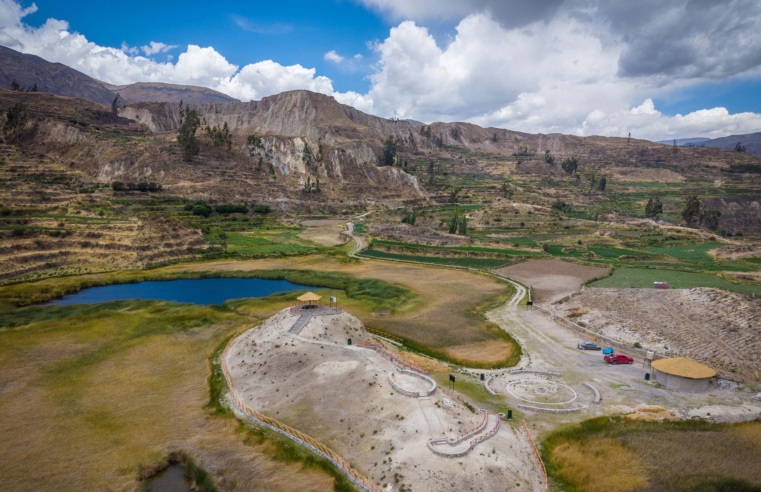 Laguna Siete Colores en el valle del Colca luce nueva infraestructura