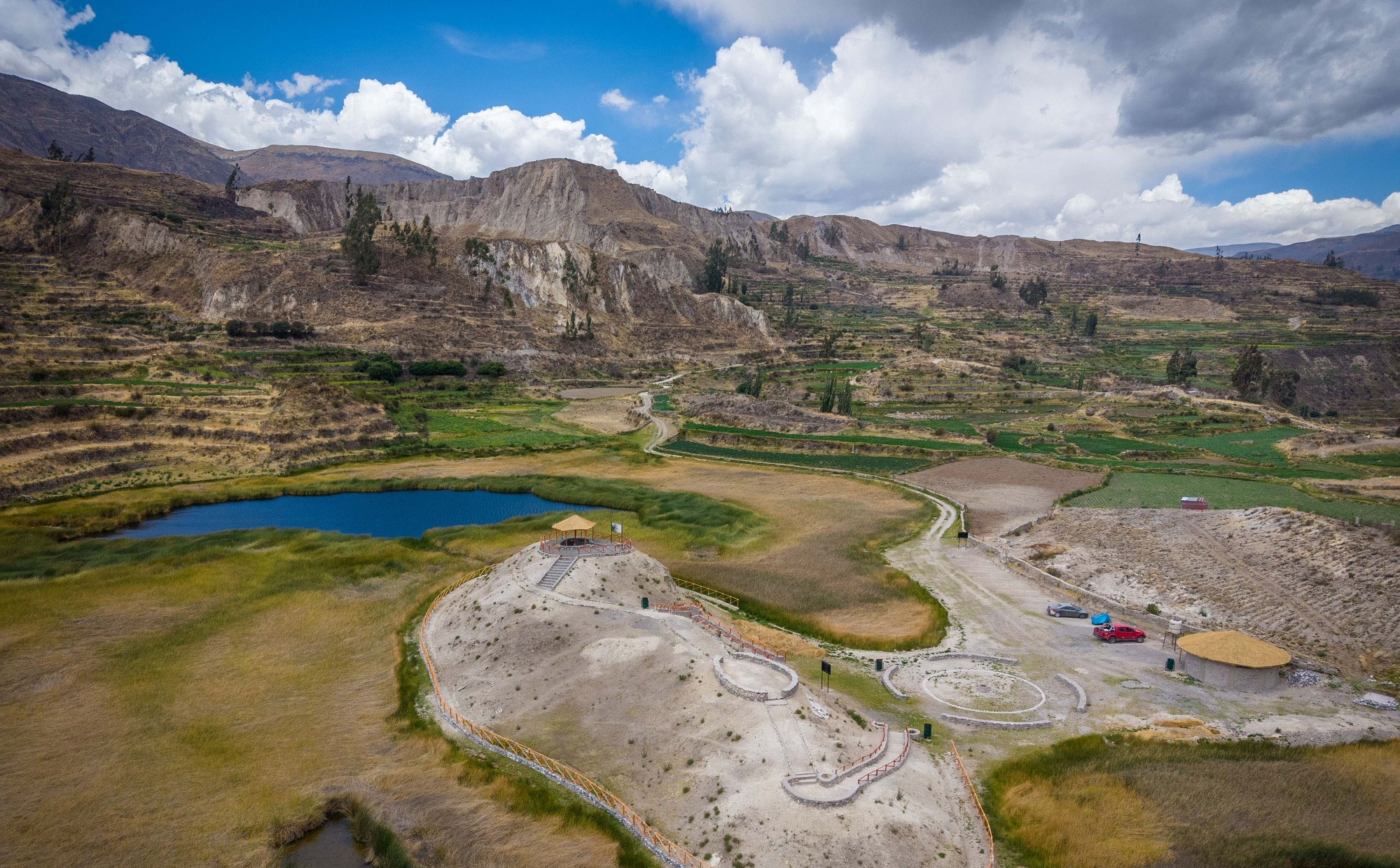 Laguna Siete Colores en el valle del Colca luce nueva infraestructura