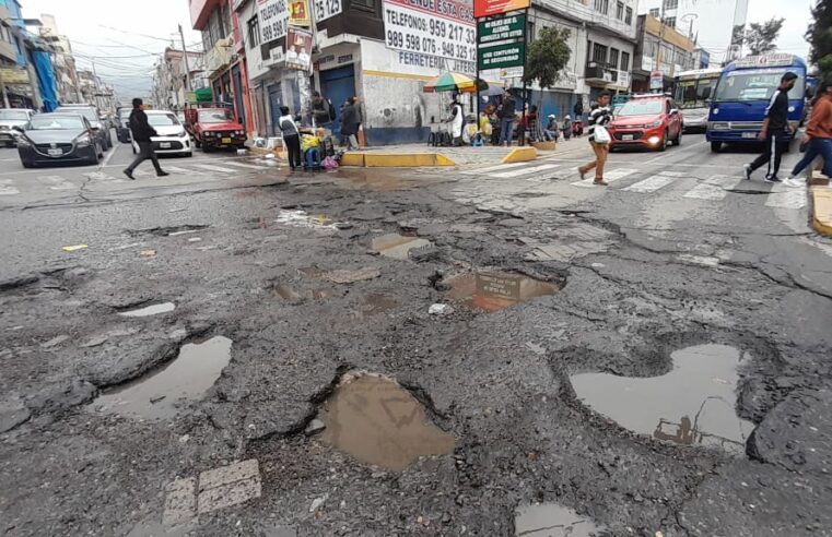 “NO QUEREMOS PARCHES”. Transportistas del SIT exigen a alcaldes vías dignas