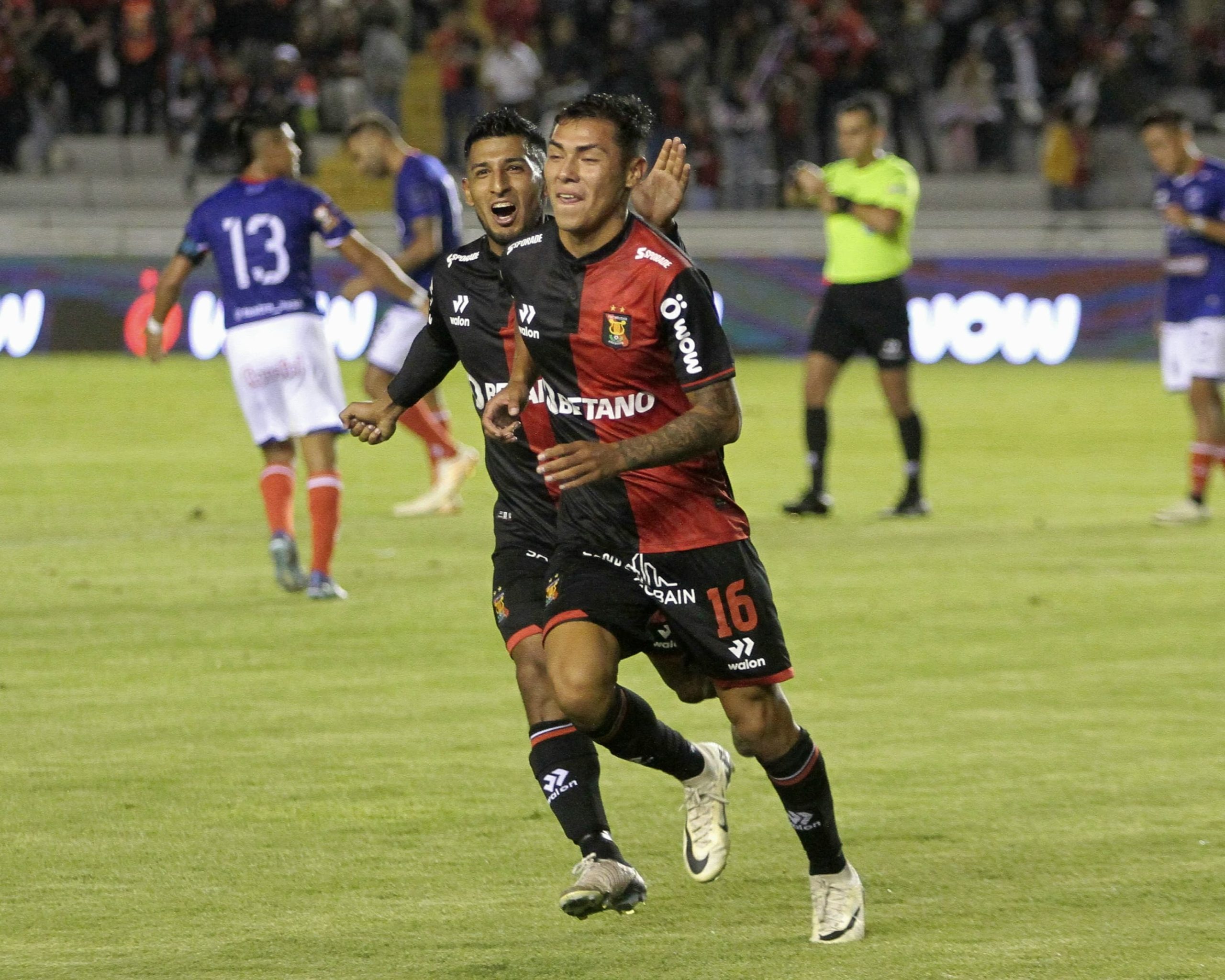 Cáceres vuelve a FBC Melgar tras su paso por Europa