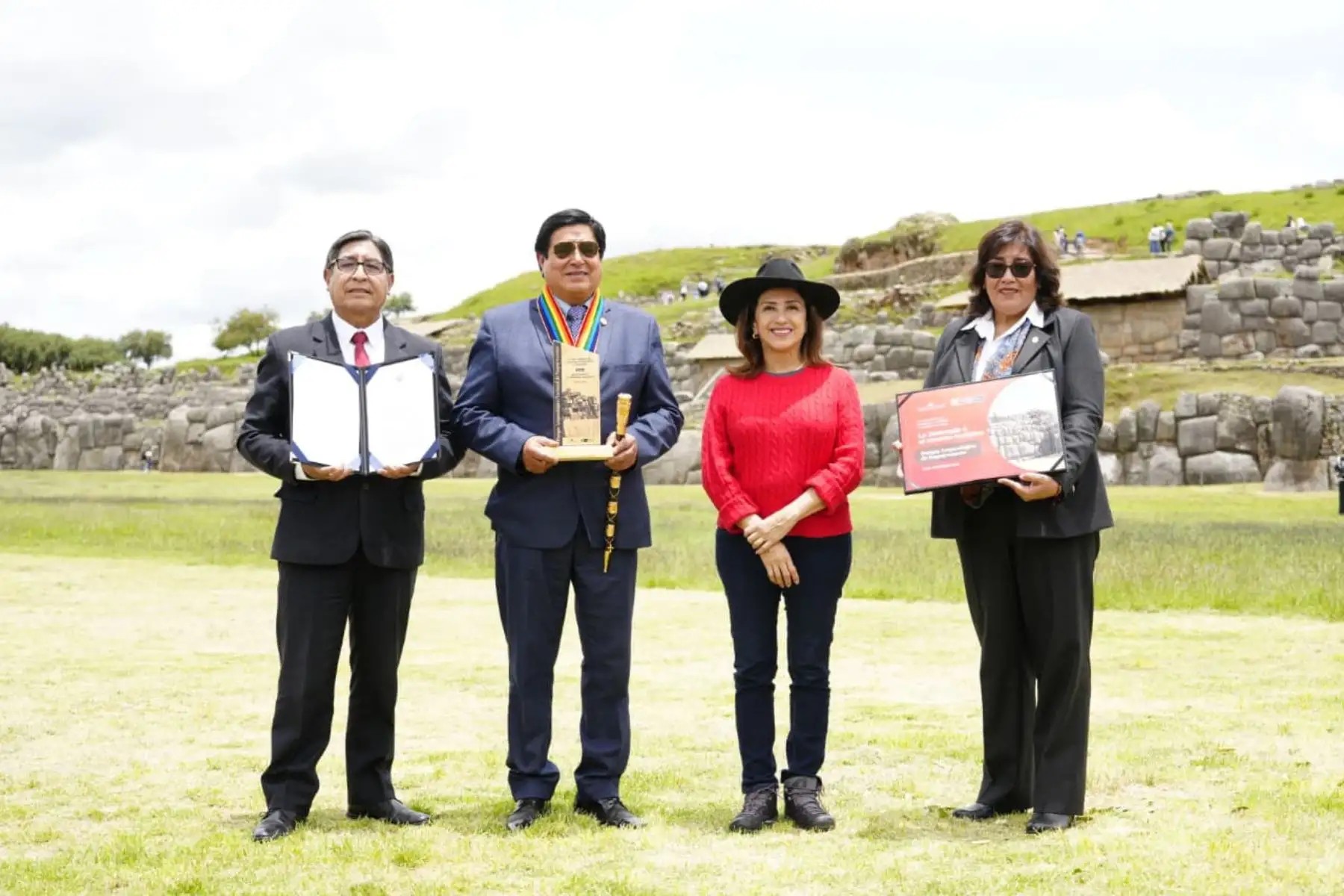 Mincetur oficializa máxima distinción turística para Sacsayhuamán