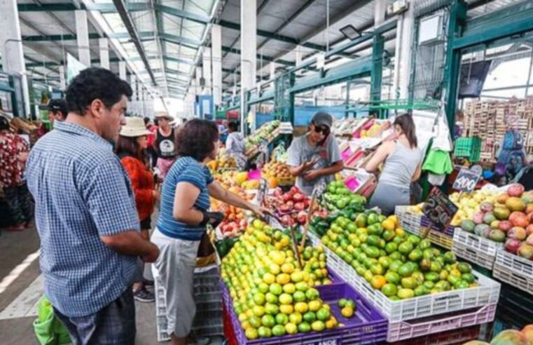 Lluvias disparan precios de alimentos básicos en los mercados
