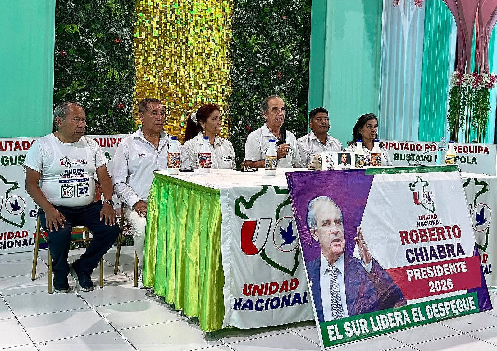 Candidato presidencial de Unidad Nacional inicia gira en el sur y promete desarrollo para el Perú