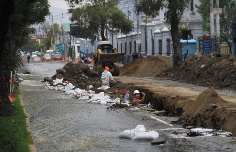 Inician recuperación de vías dañadas por lluvias intensas