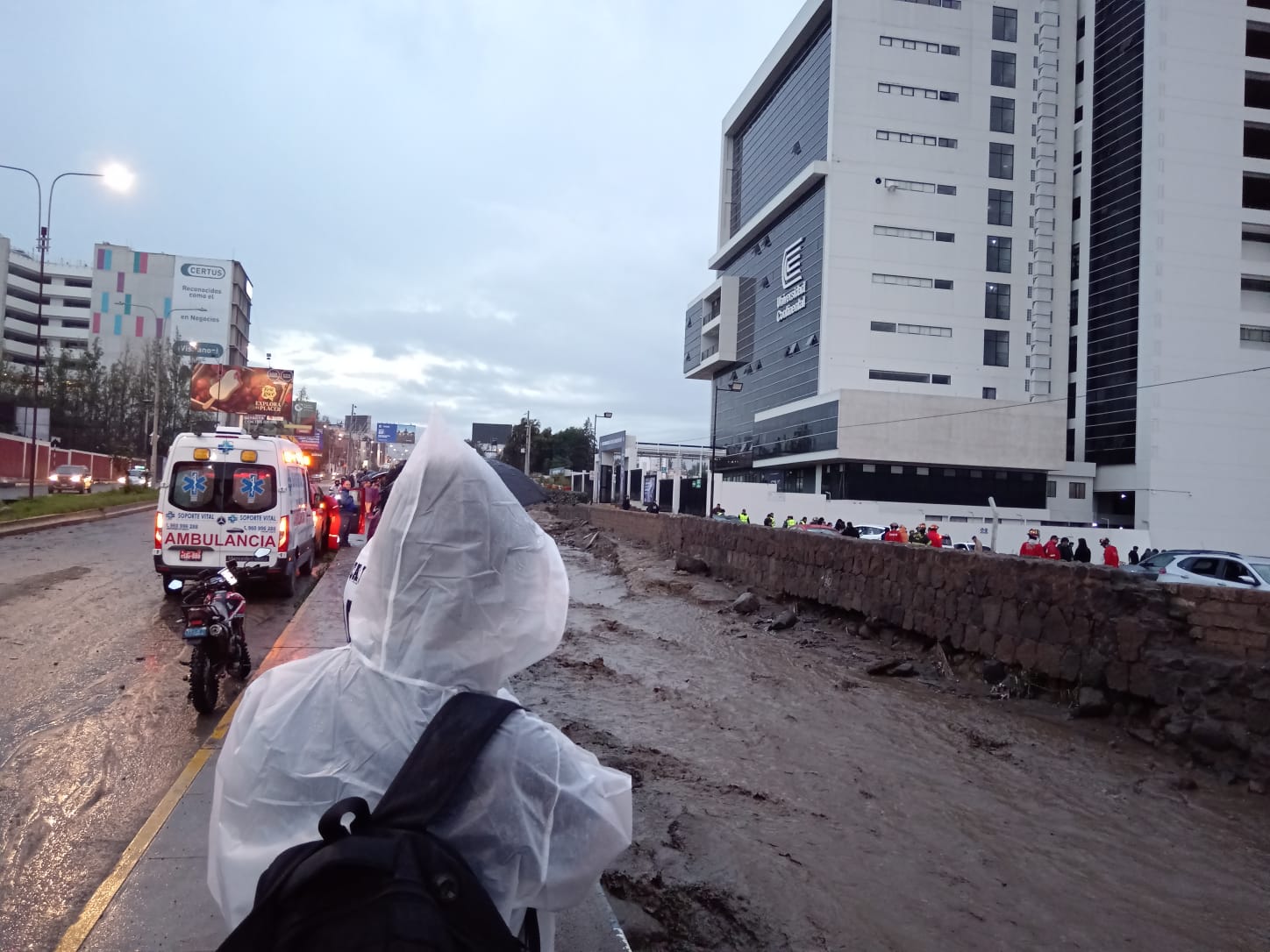 “El ancho de nuestras torrenteras no es suficiente para que el agua siga su curso natural”