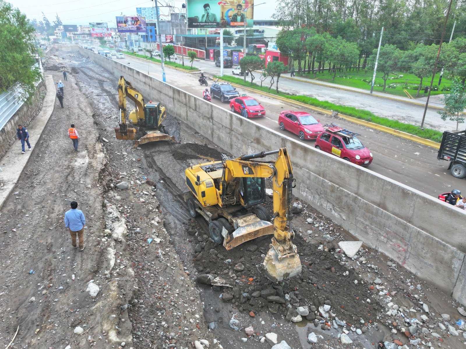 Retiraron 100 toneladas de escombros de torrentera Los Incas