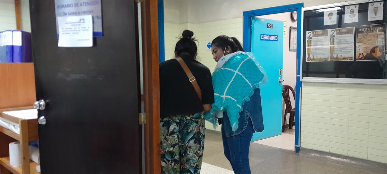 Hospital Yanahuara de EsSalud se queda sin medicamentos para atender partos