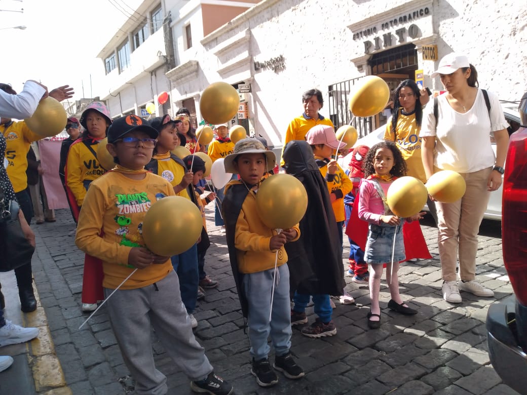 Niños con cáncer piden médicos intensivistas y medicamentos para el IREN Sur