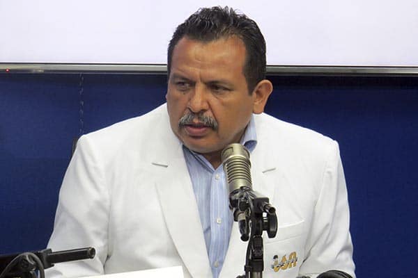 Médicos denuncian al gerente de Salud por usurpar funciones y agravar la crisis en Arequipa