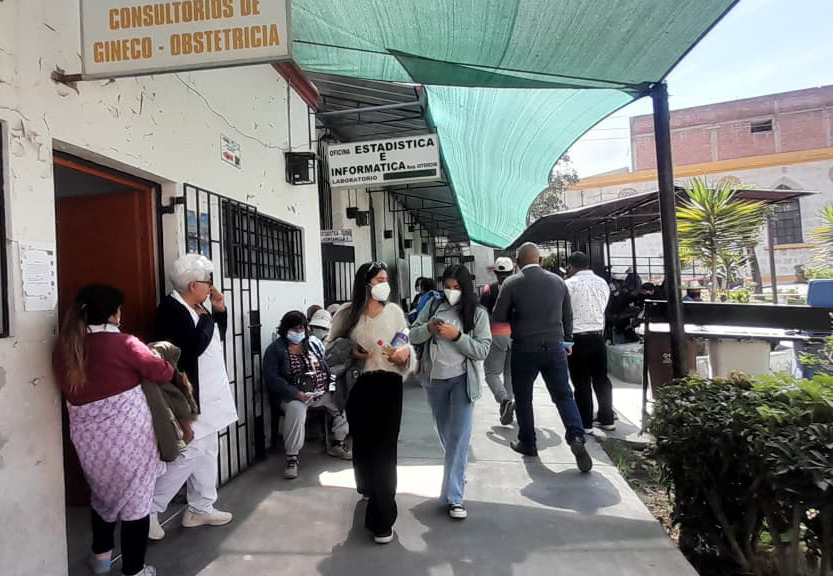 Continúa la controversia entre médicos y obstetras por atención neonatal en Goyeneche