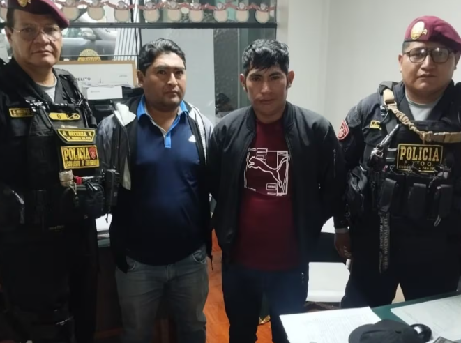 Detienen a dos personas por presunta suplantación en examen de licencias