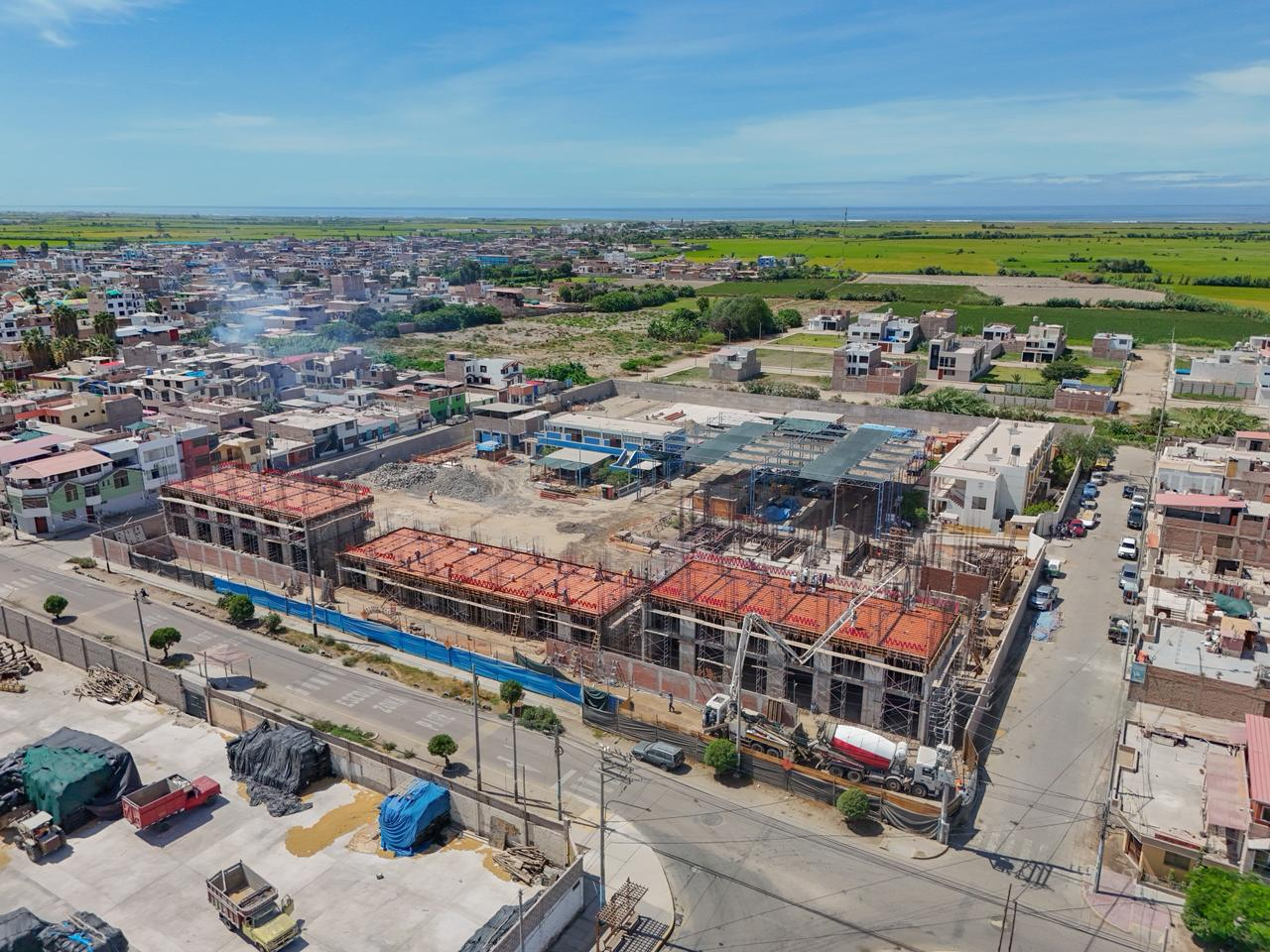 Demandan revetir demora en obras del colegio Sebastián Barranca