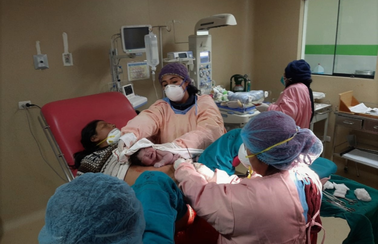 Obstetras y neonatólogos: dos roles esenciales durante el nacimiento