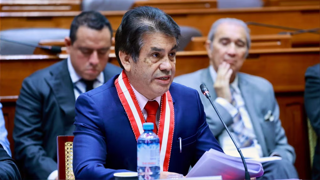 Fiscalía puede allanar y pedir impedimento de salida del país de José Jerí tras destitución