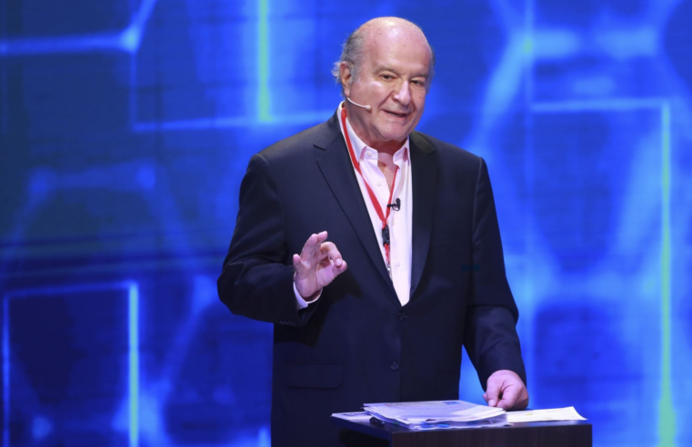 Hernando de Soto alista estrategia para enfrentar el crimen y minería ilegal