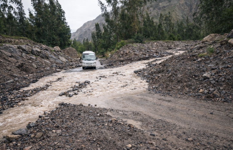 Lluvias intensas provocan huaicos y daños en vías del noreste de Arequipa
