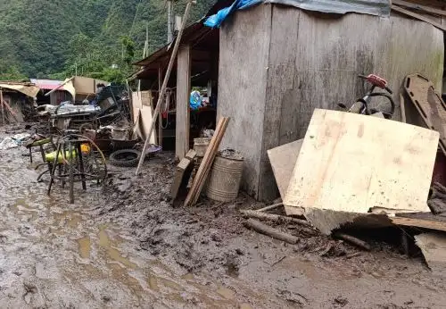 Huaico deja 150 damnificados, daños en 50 casas, un colegio y una posta