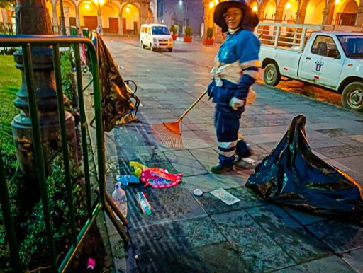 MPA recoge 10 toneladas de basura tras festejos en Centro Histórico