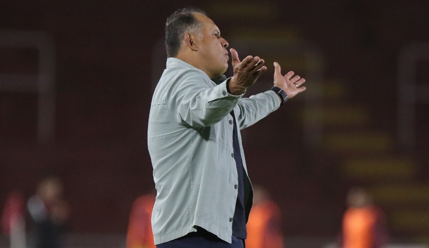 Juan Reynoso reconoce malas decisiones en el FBC Melgar