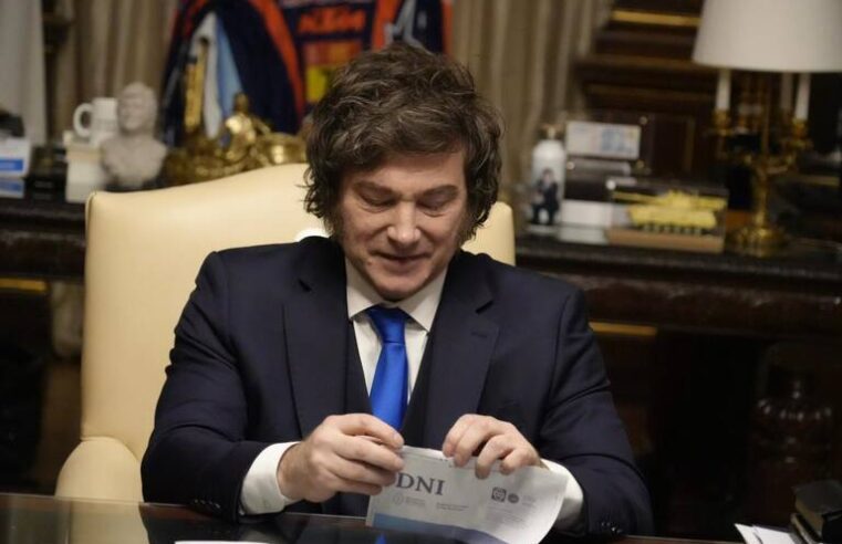 Milei promulga reforma laboral aprobada por el Congreso