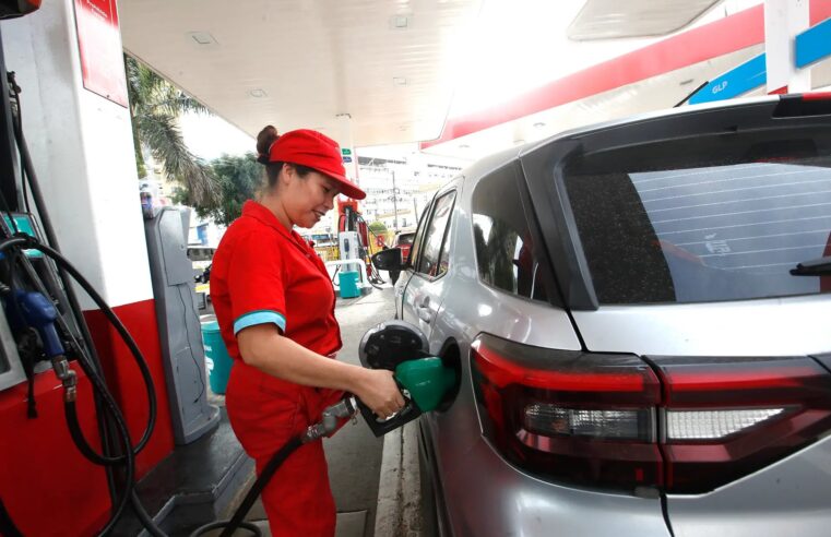 Precios de combustibles deberían normalizarse durante la semana: Minem