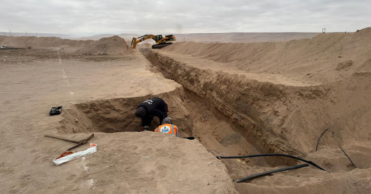 Ejecutan zanja en frontera para habilitar plataforma de camiones y aliviar tránsito