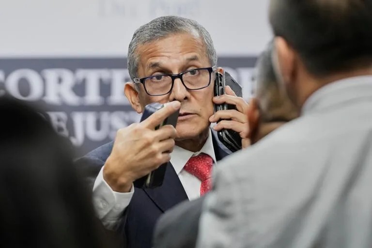 PJ declara infundado pedido de Humala para suspender ejecución de condena