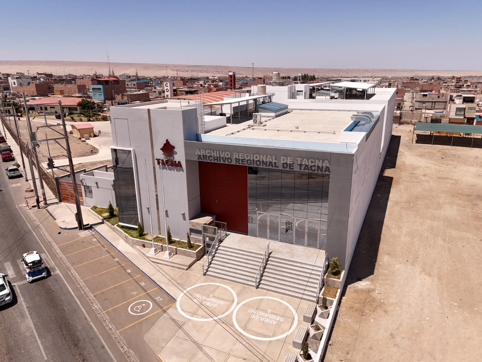 Inauguran moderna sede del Archivo Regional de Tacna para preservar historia