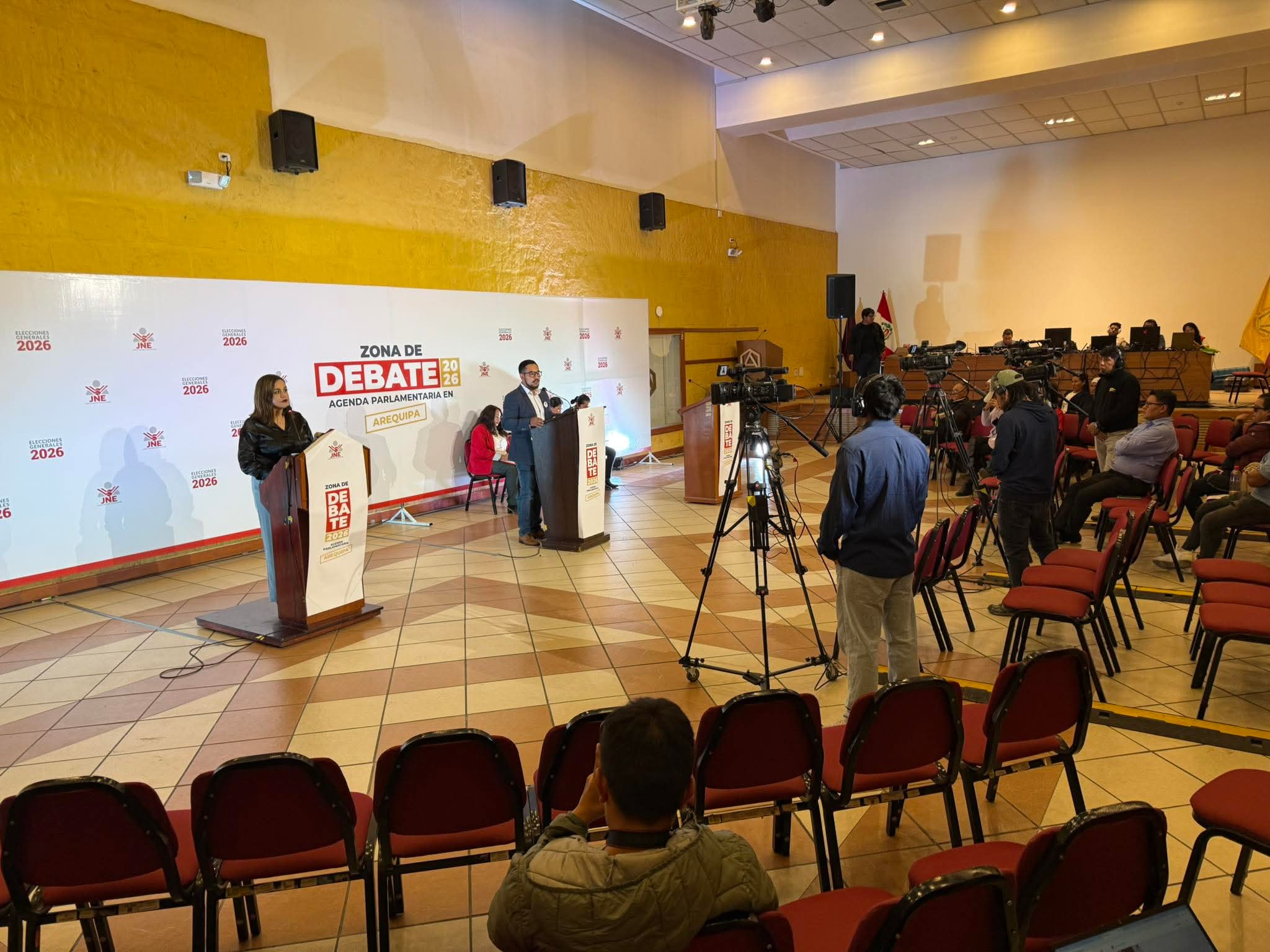Debates del JNE reúnen a organizaciones políticas para exponer propuestas en Arequipa