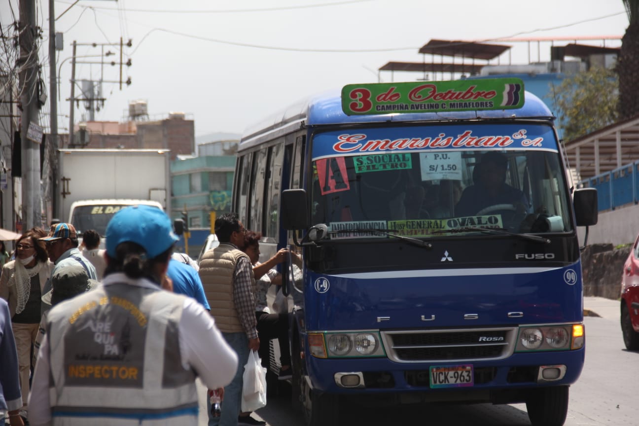 Buses que cobren S/1.50 podrían recibir multas de hasta 5 UIT