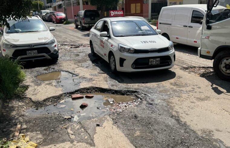 Lluvias dejan baches y deterioro en calles y avenidas de Arequipa