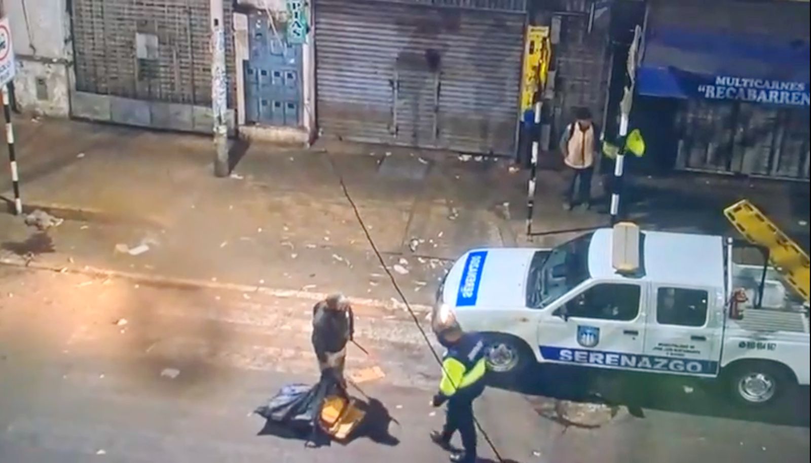 Serenazgo de Bustamante y Rivero frustra robo de autopartes cerca de un mercado