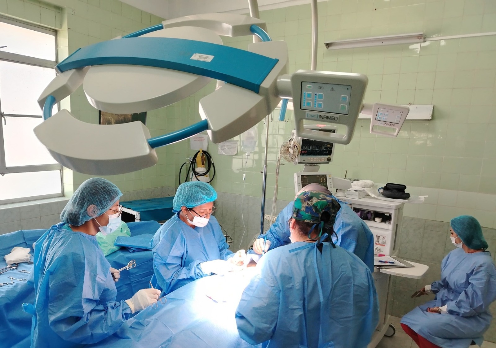 Unidad de quemados del Honorio Delgado colapsa por sobredemanda