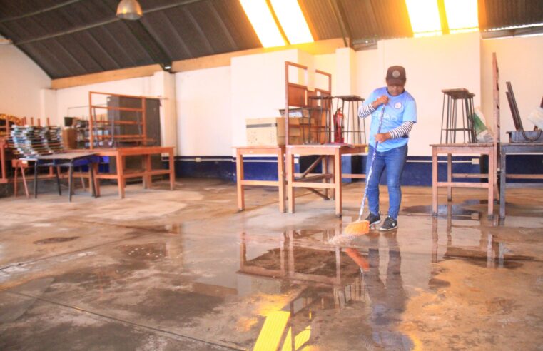 Daños por lluvias complican inicio del año escolar en varios colegios de Arequipa