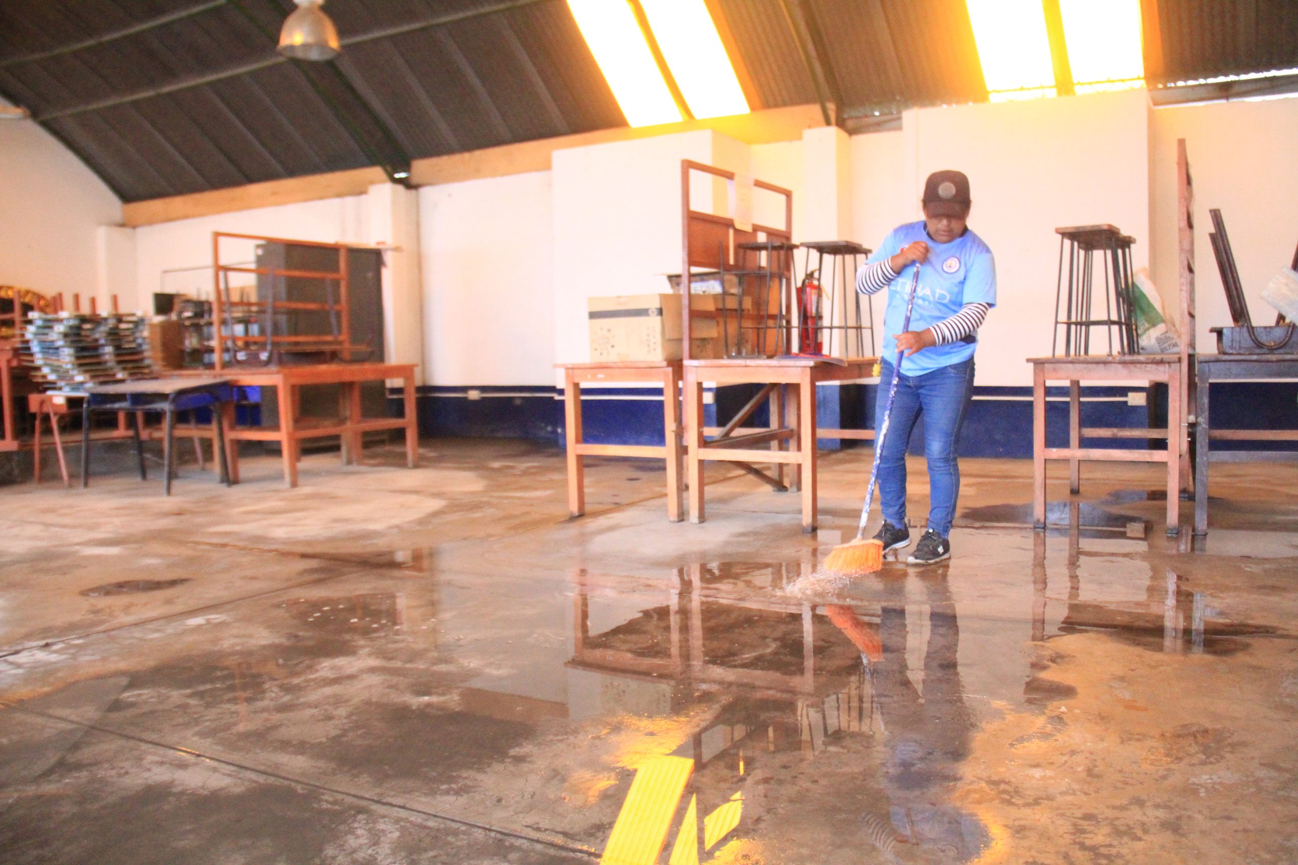 Daños por lluvias complican inicio del año escolar en varios colegios de Arequipa