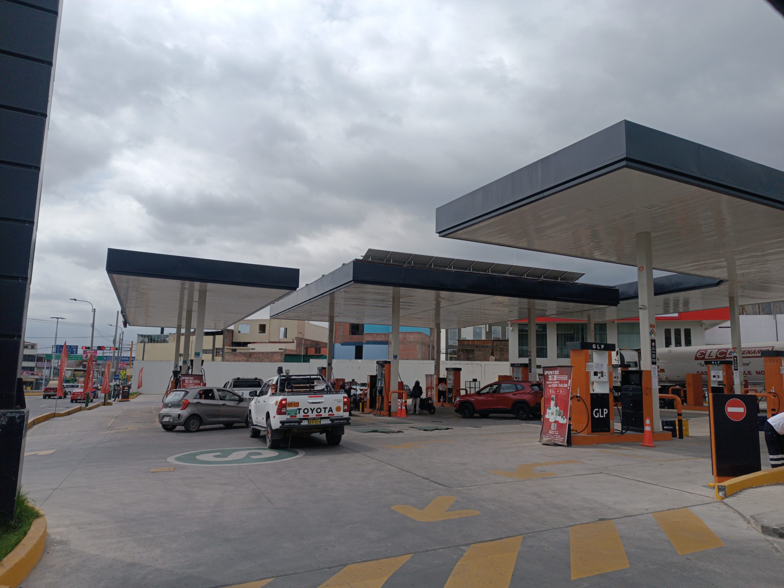 Precios de combustibles responden al libre mercado y refuerza fiscalización en Arequipa