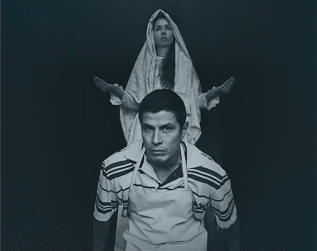 El teatro debe ser político haciendo al espectador mas consciente de su entorno