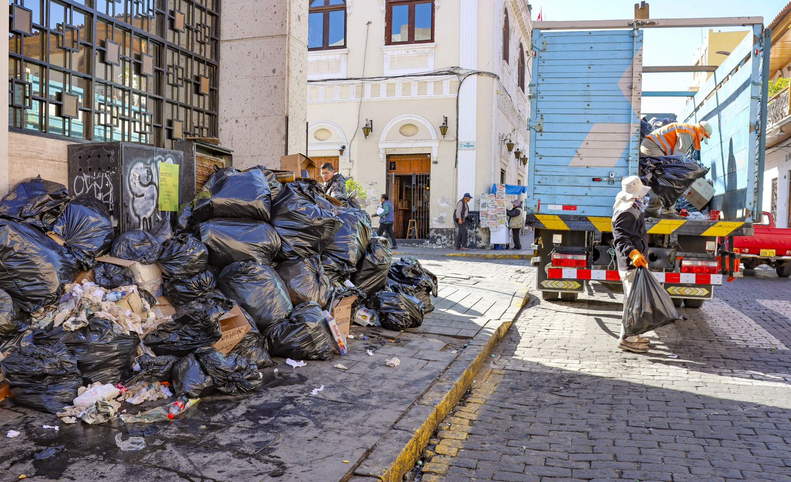 MPA aperturará número de WhatsApp para denunciar a cochinos