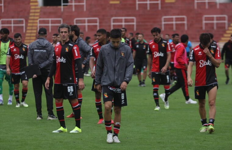 Hinchas del FBC Melgar explotaron por malos resultados
