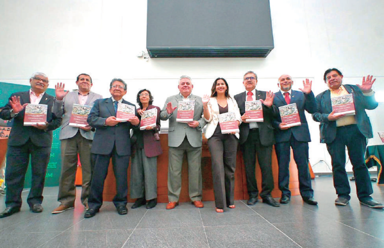 UCSM presenta libro que rescata la historia y desarrollo de Camaná