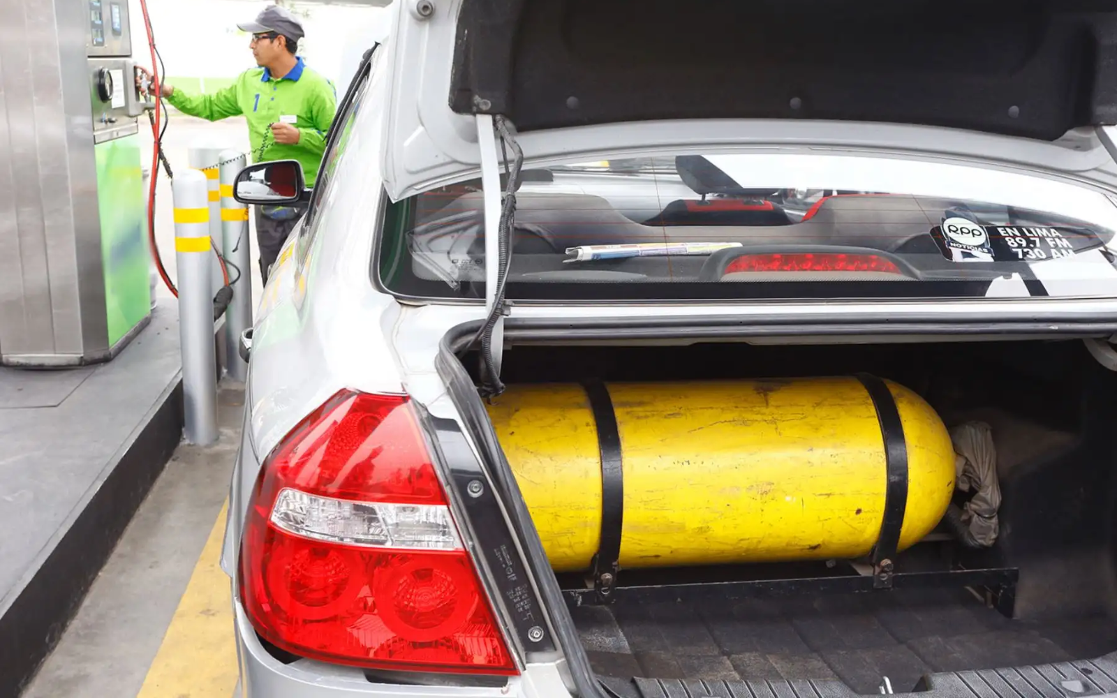 Presidente Balcázar anuncia que el sábado se reabrirá sistema GNV