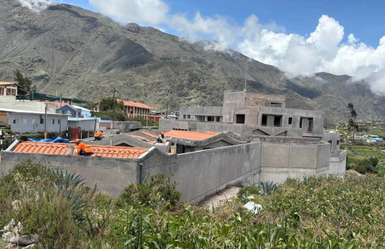 Entrega del centro de salud Cabanaconde se retrasa hasta junio