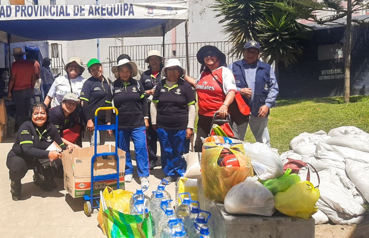 Programa “Parques Biosaludables” entrega desayunos, agua y víveres a damnificados